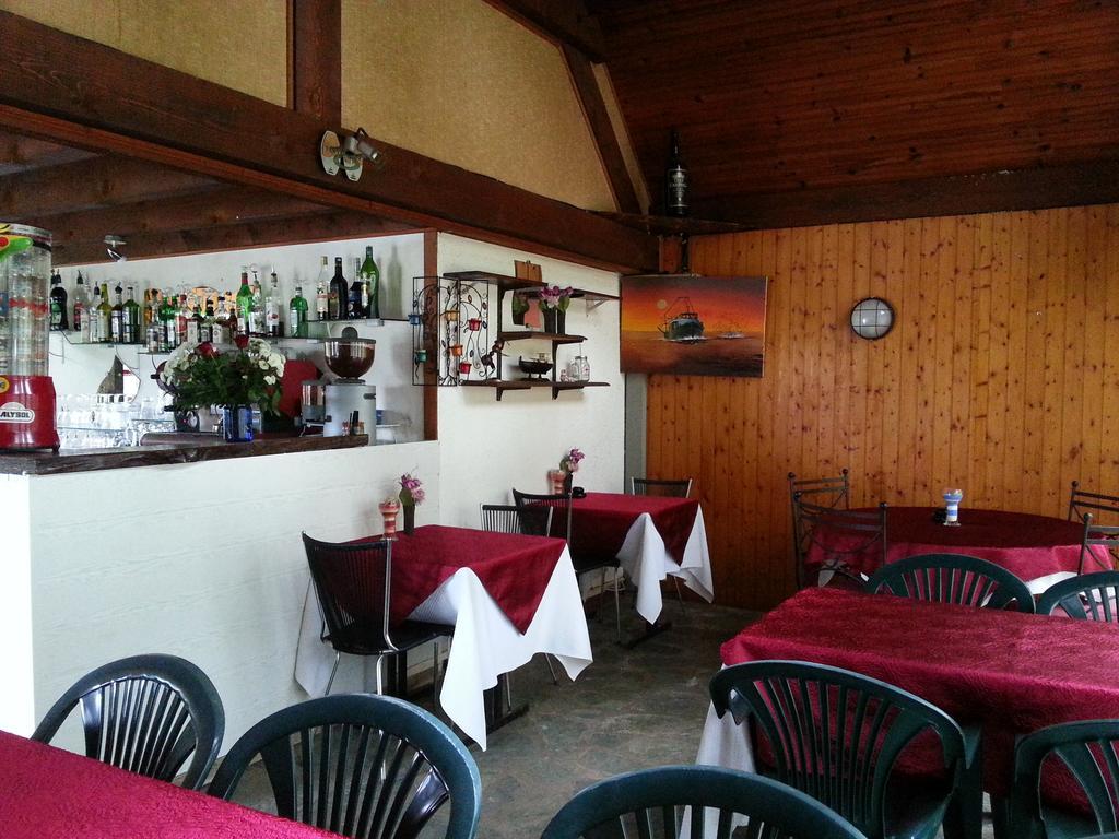 Camping De Flechat Hotel Орсивал Екстериор снимка
