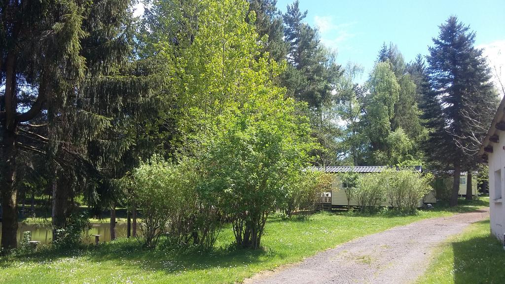 Camping De Flechat Hotel Орсивал Екстериор снимка